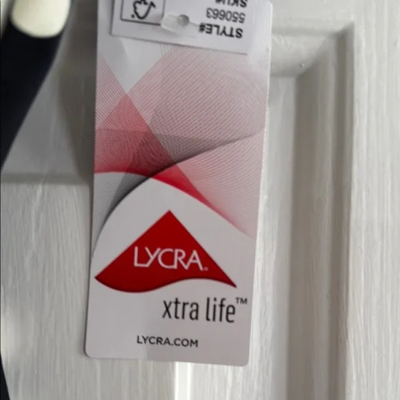 LANDS’ END LYCRA Women's Slender Suit Wrap Bandeau One Piece Swimsuit - Picture 11 of 14